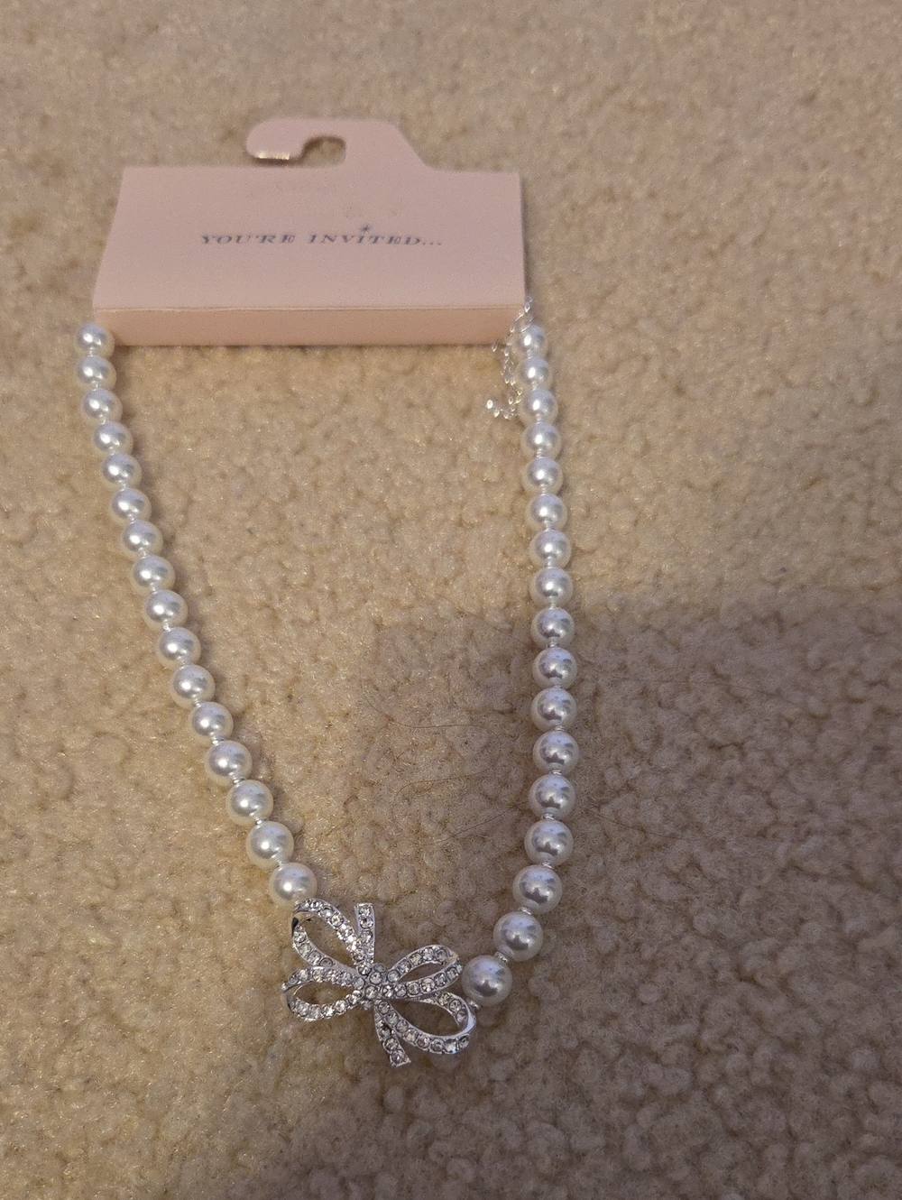 Rhinestone Bow Pearl Necklace - White